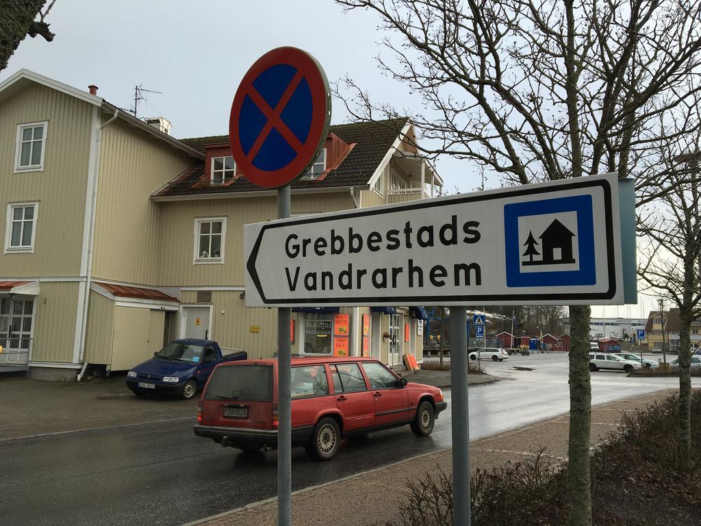 Grebbestads Vandrarhem Exterior foto